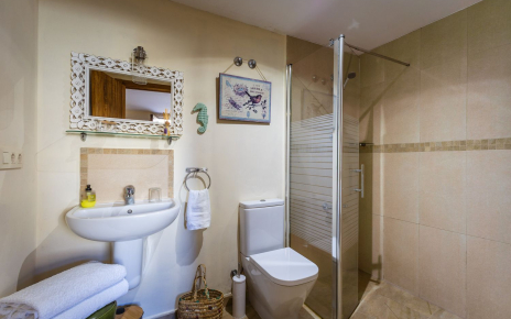 Baño del dormitorio 1 (planta baja)